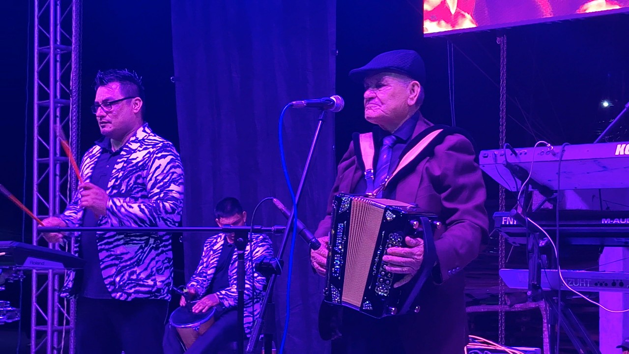 CHON ARAUZA EN LAS SALINAS GRO. 19 DE MARZO 2026