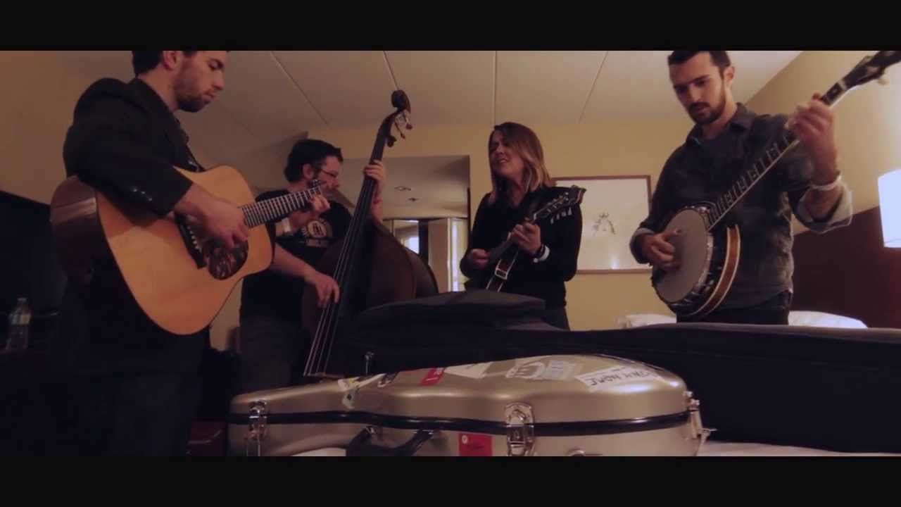 JENNI LYN GARDNER & THE PALMETTO BLUEGRASS BAND: Blue Ridge Mountain Girl