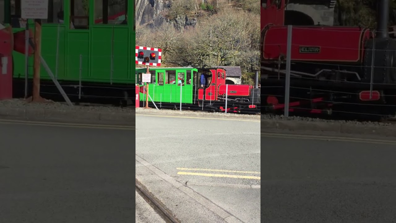 Gilfach Ddu Level Crossing, Llanberis (old)