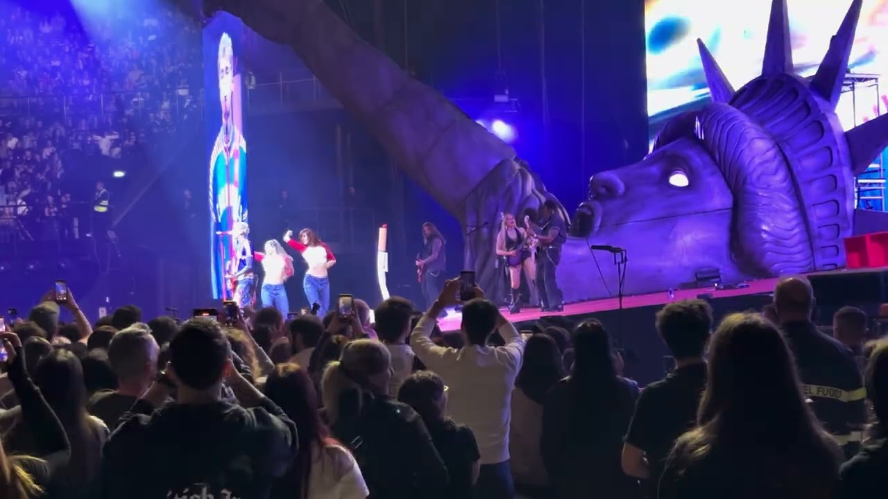 MGK-Lost americana@Bologna