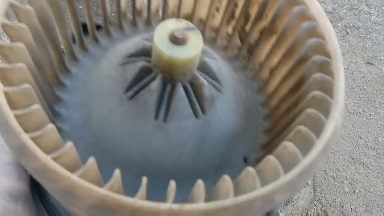 Toyota Innova Rear blower DIY Cleaning