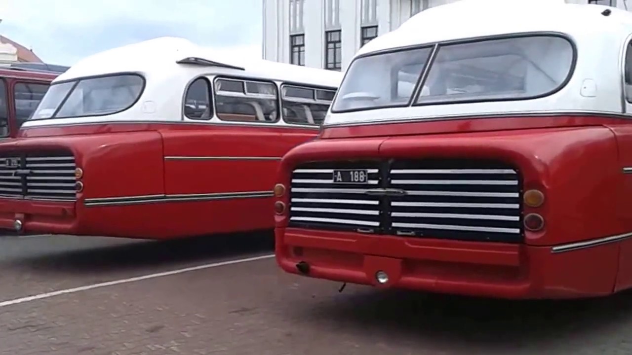 two Ikarus 55 engine start up's