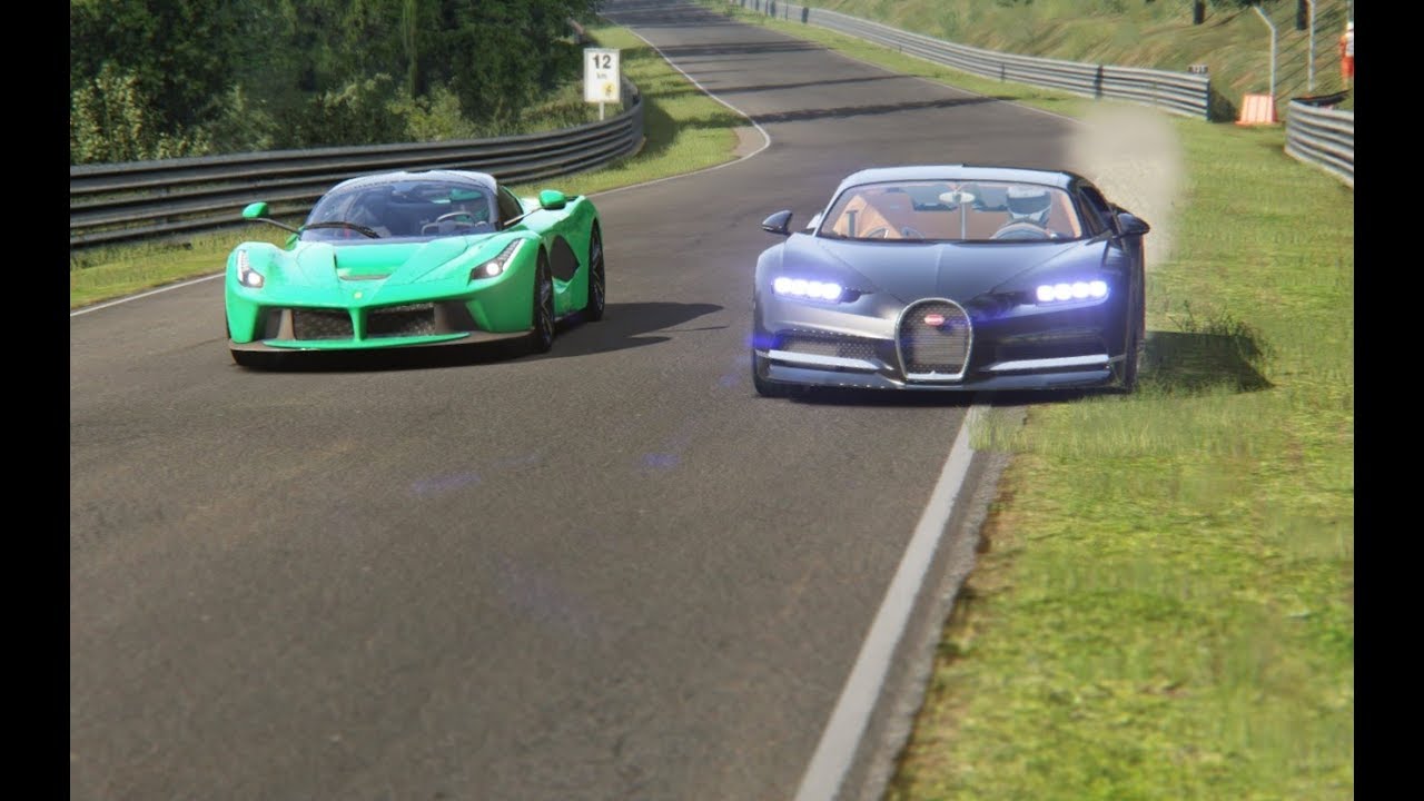 Ferrari LaFerrari vs Bugatti Chiron at Nordschleife