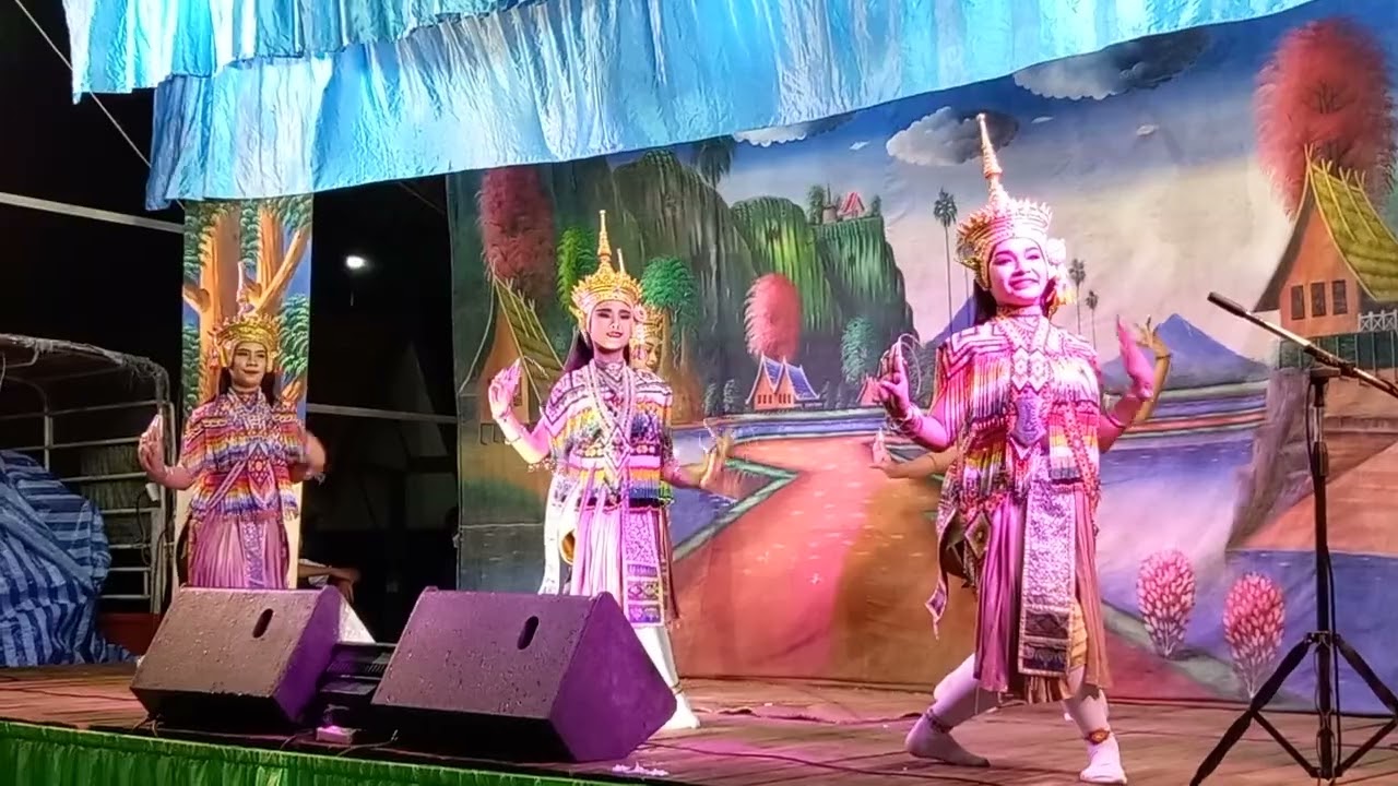 มโนราห์ เฉลิมชัย มลวิเชียร รำแก้บน วัดขนาบนาก