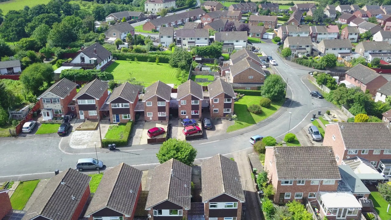 flight over newnham on severn in 4k