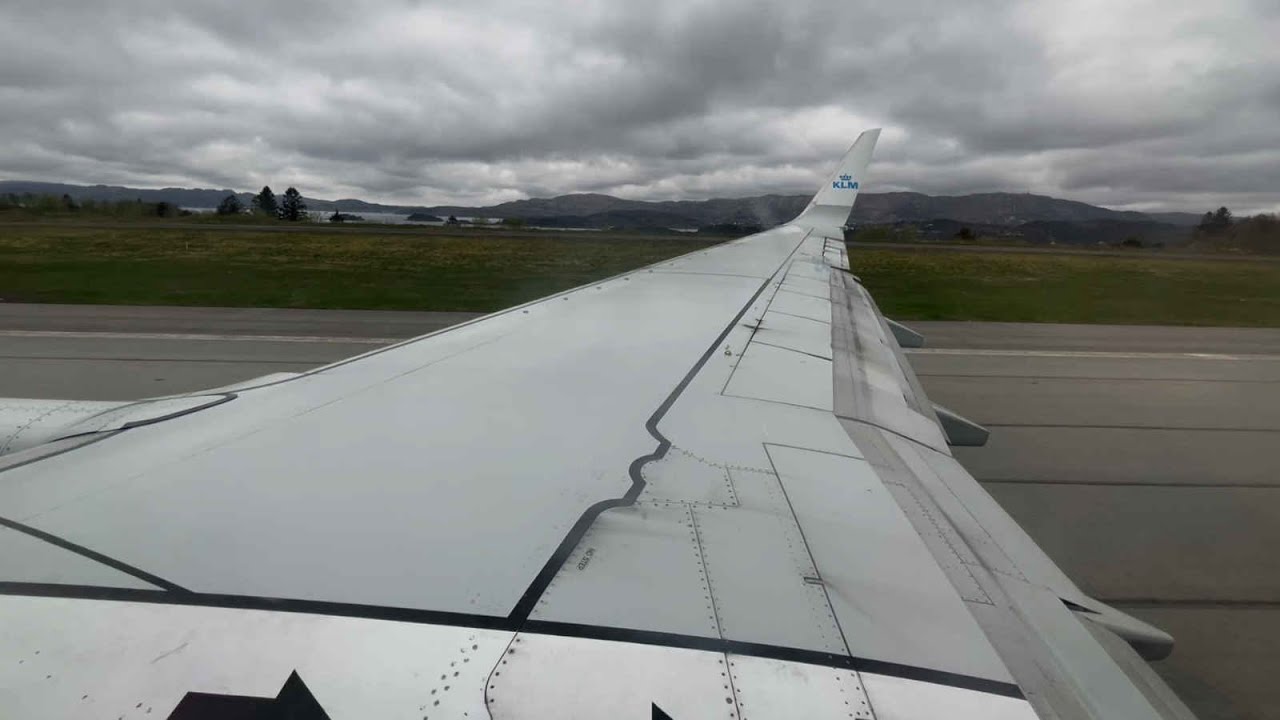 B737 Bergen to Amsterdam takeoff and landing
