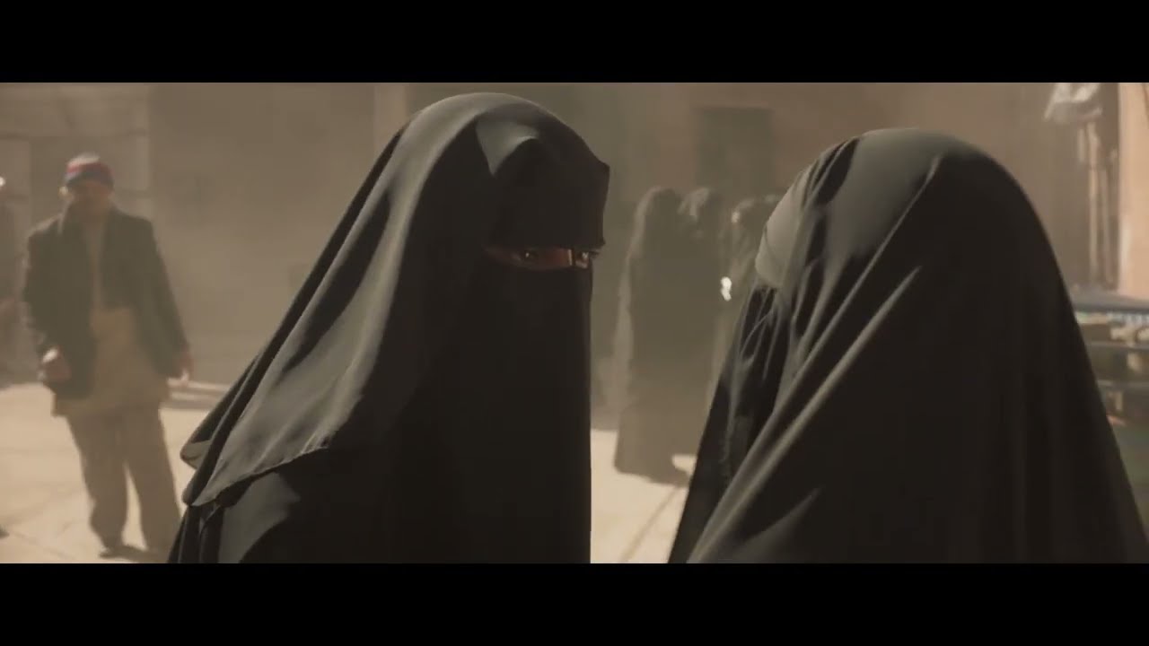 women in full veil