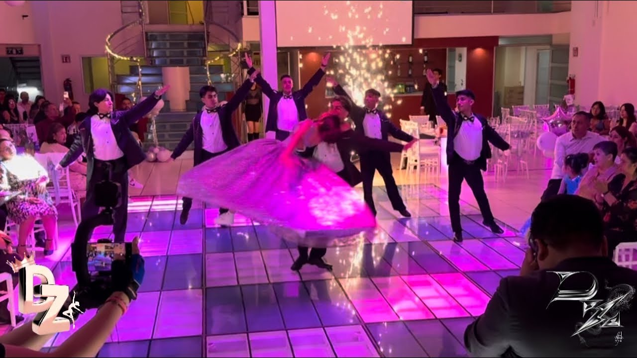 VALS DE ENTRADA XV AÑOS ENREDADOS VEO EN TI LA LUZ