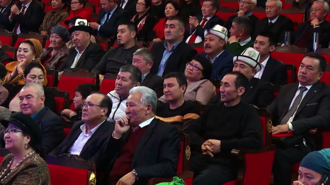 АБДИБАЛИ АКИМБЕКОВ САХНАДА 35