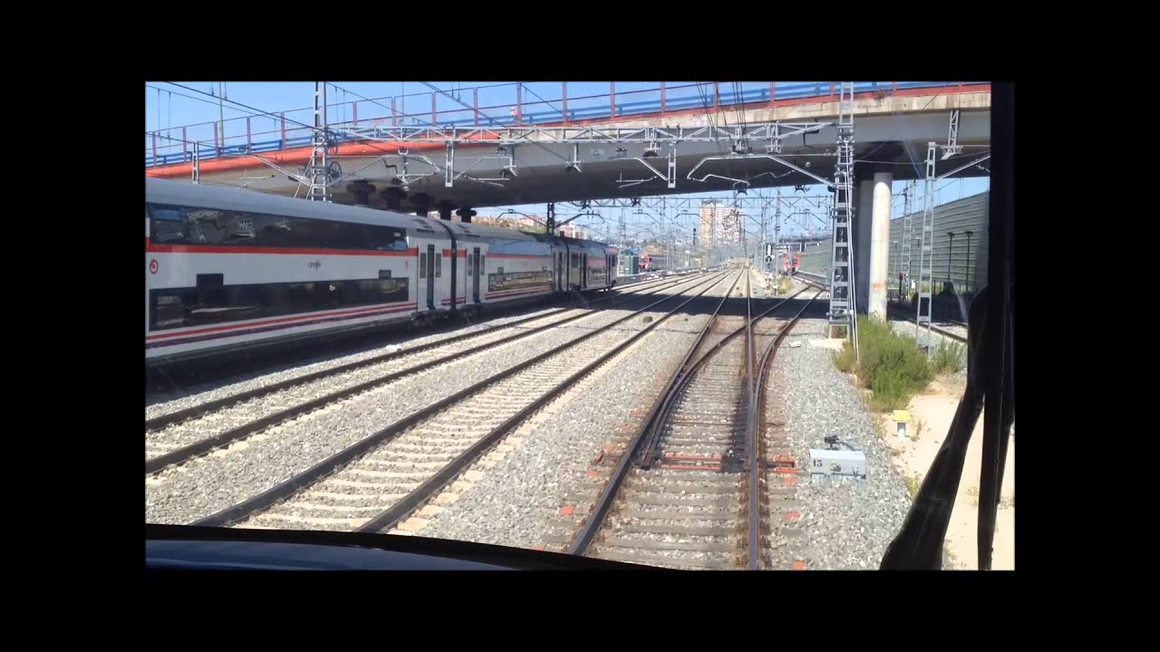 TREN ENTRE LA TERMINAL 4 DEL AEROPUERTO MADRID-BARAJAS Y EL CENTRO DE LA CIUDAD.LÍNEA C-1.