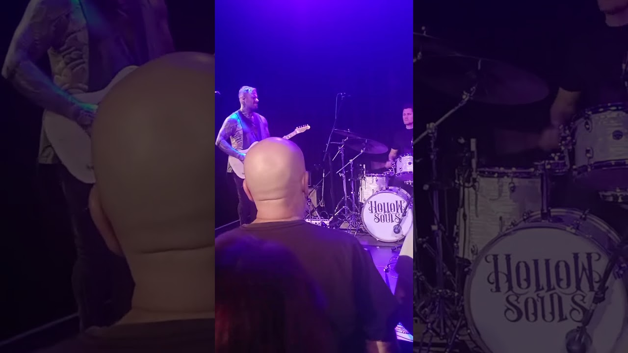 Hollow Souls performing 'I Don't Need No Doctor and 'Tearing Me Apart live (22/10/25)