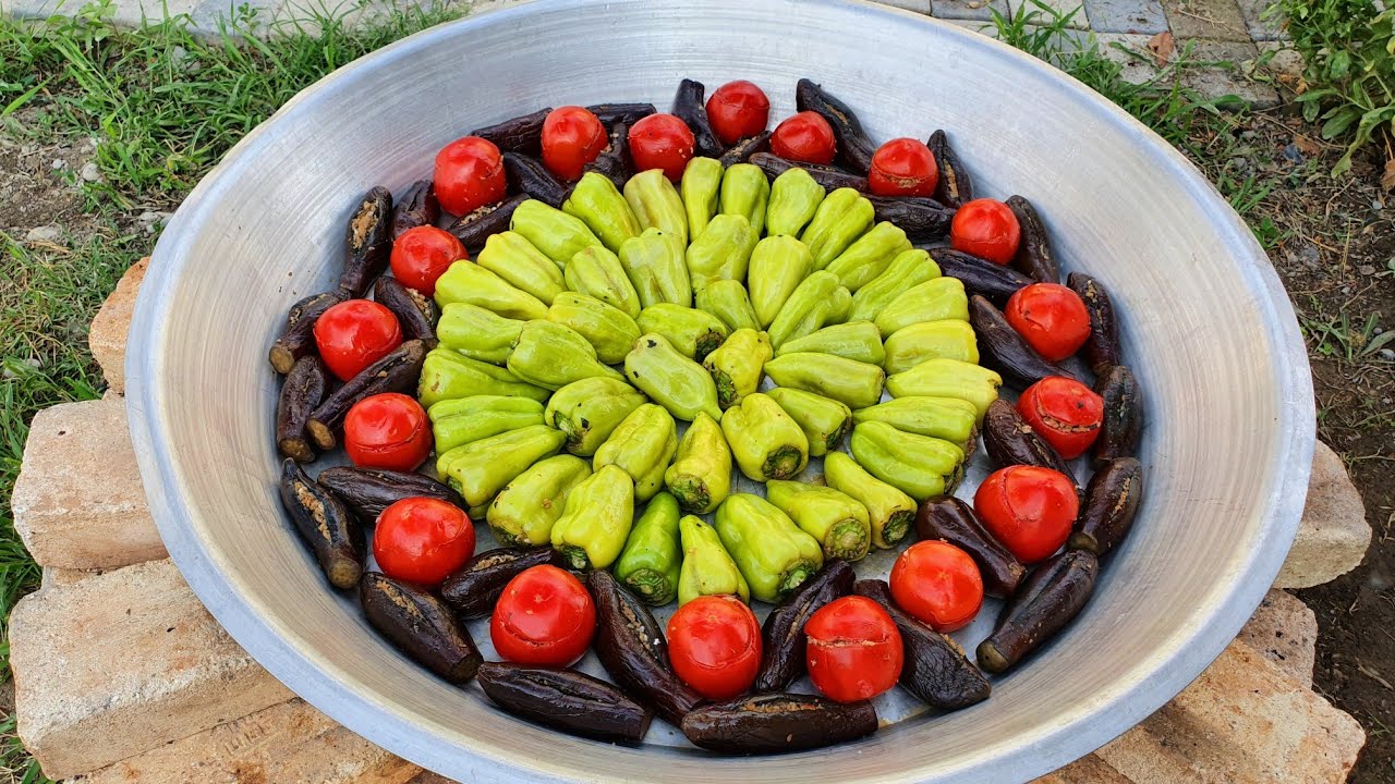 Азербайджанская кухня-Долма из баклажанов, перцов и помидоров | Pomidor,Bibər və Badımcan dolması