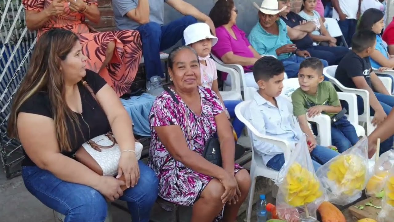 Desfile del día de Tlalchapa aya en la tierra dela Eterna primavera, Tlalchapa guerrero