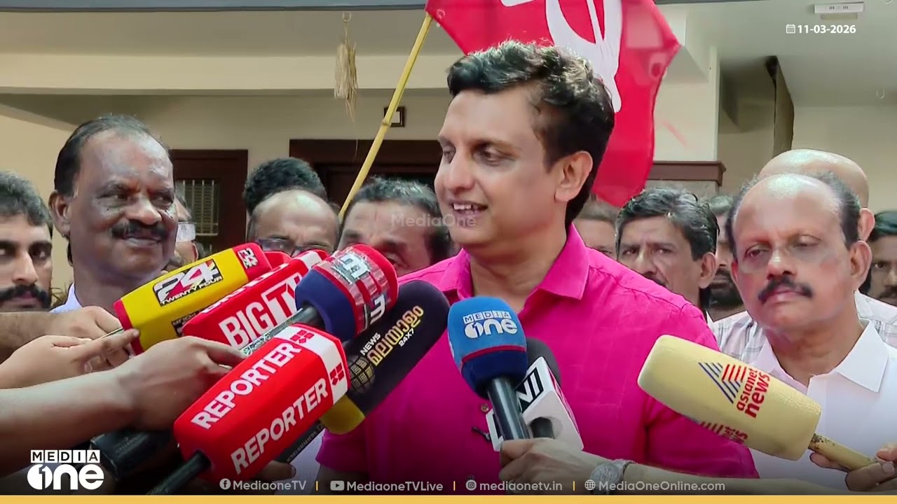 'ഒരു റോളുമില്ലാത്ത BJP നേതാക്കൾ സർക്കാർ പരിപാടിയിൽ കയറി ഇരുന്നോട്ടേ,ജനങ്ങൾ അവരെ വലിച്ച് താഴെയിടും'