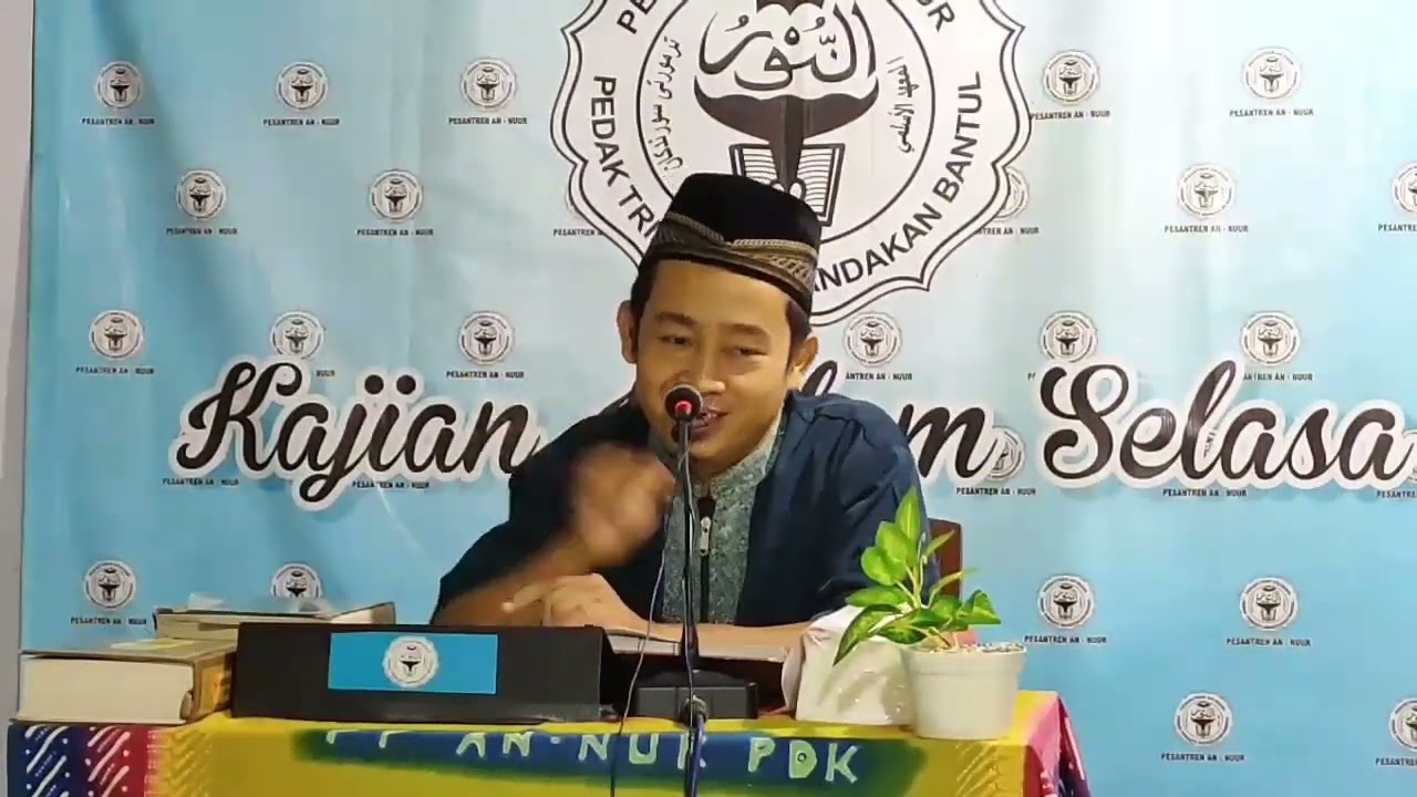 Sholat Tarawih 4-4-3 Tidak Sah? - ustadz mujiman