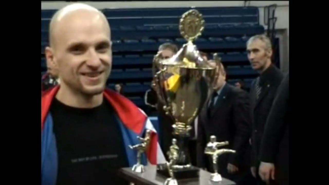 Михайлов Александр Первенство России 2005 по киокусинкай каратэ / финал-ИППОН 1 место у сборной СПб