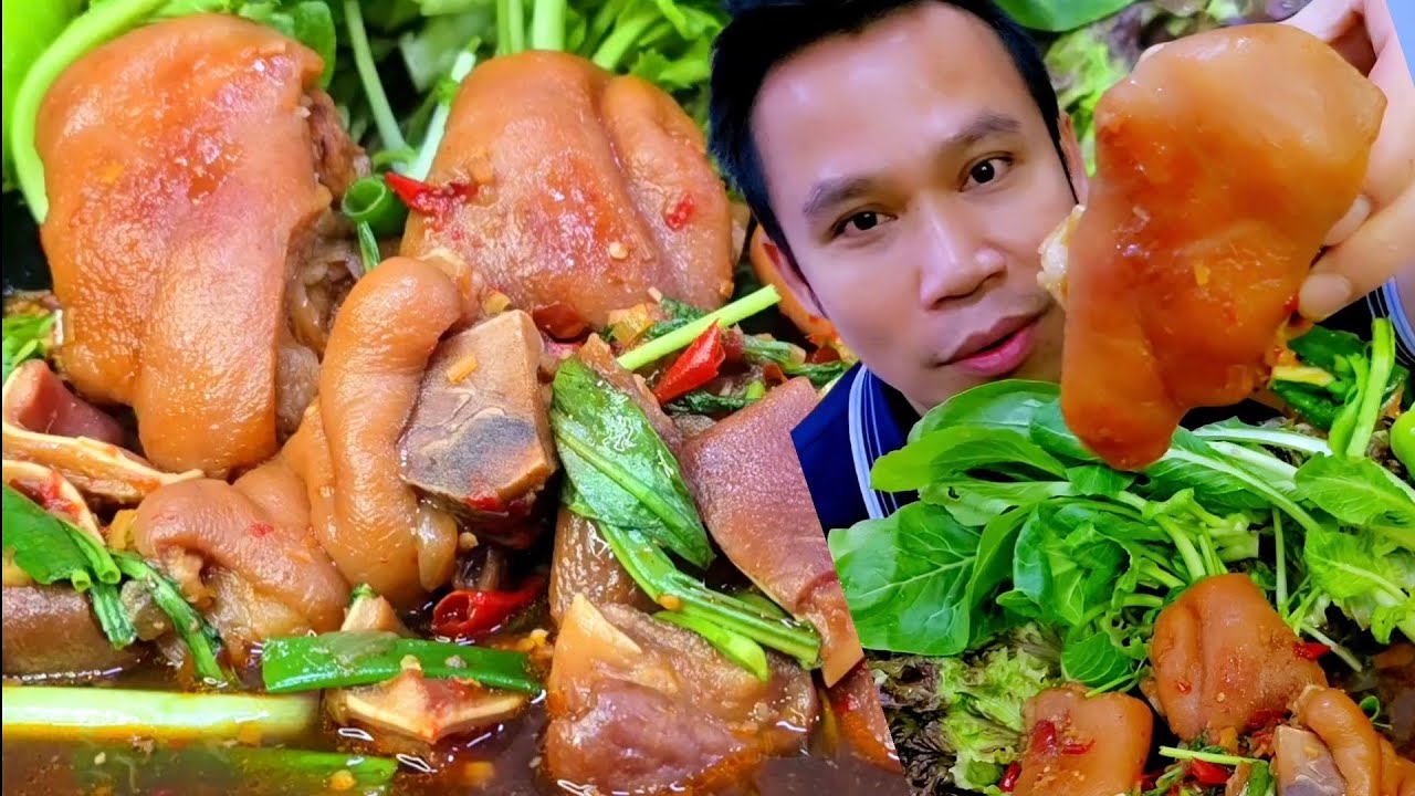 ขาหมูคากิใต้น้ำ ตุ๋นเปื่อยเครื่องสมุนไพรหอมๆแซ่บๆ