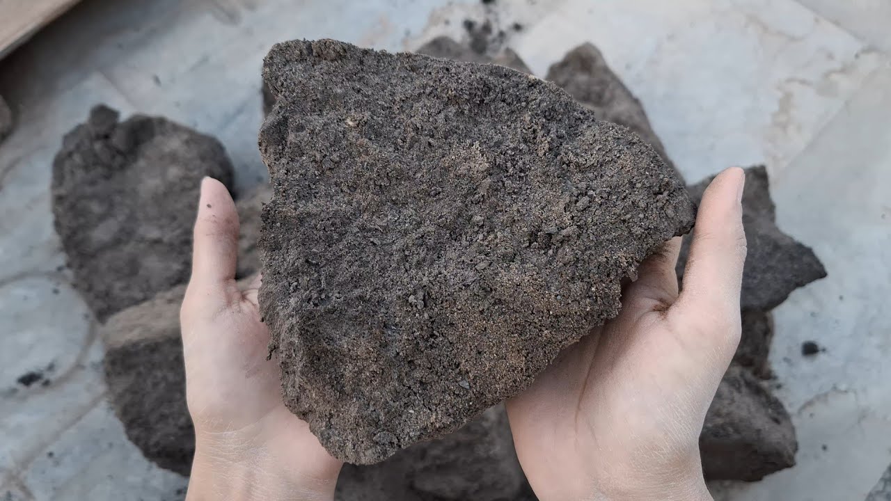 New video Black sand floor crumbling satisfying