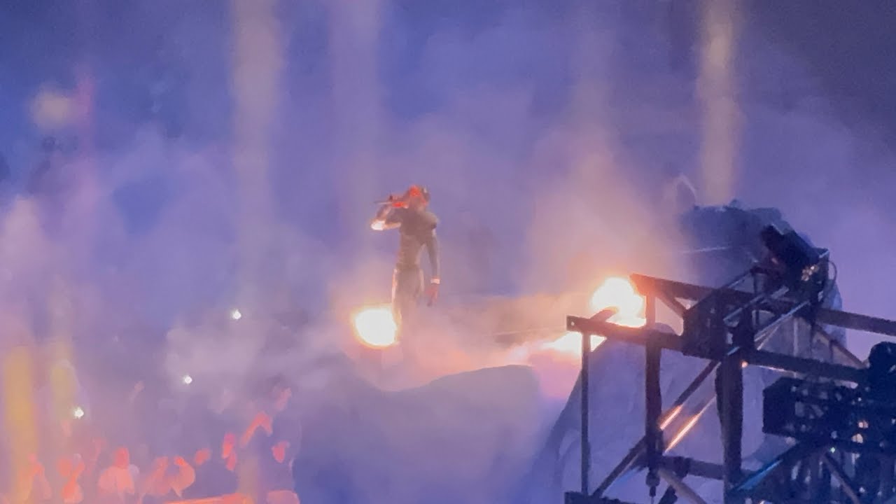 Travis Scott Live From Metlife Stadium (4K)