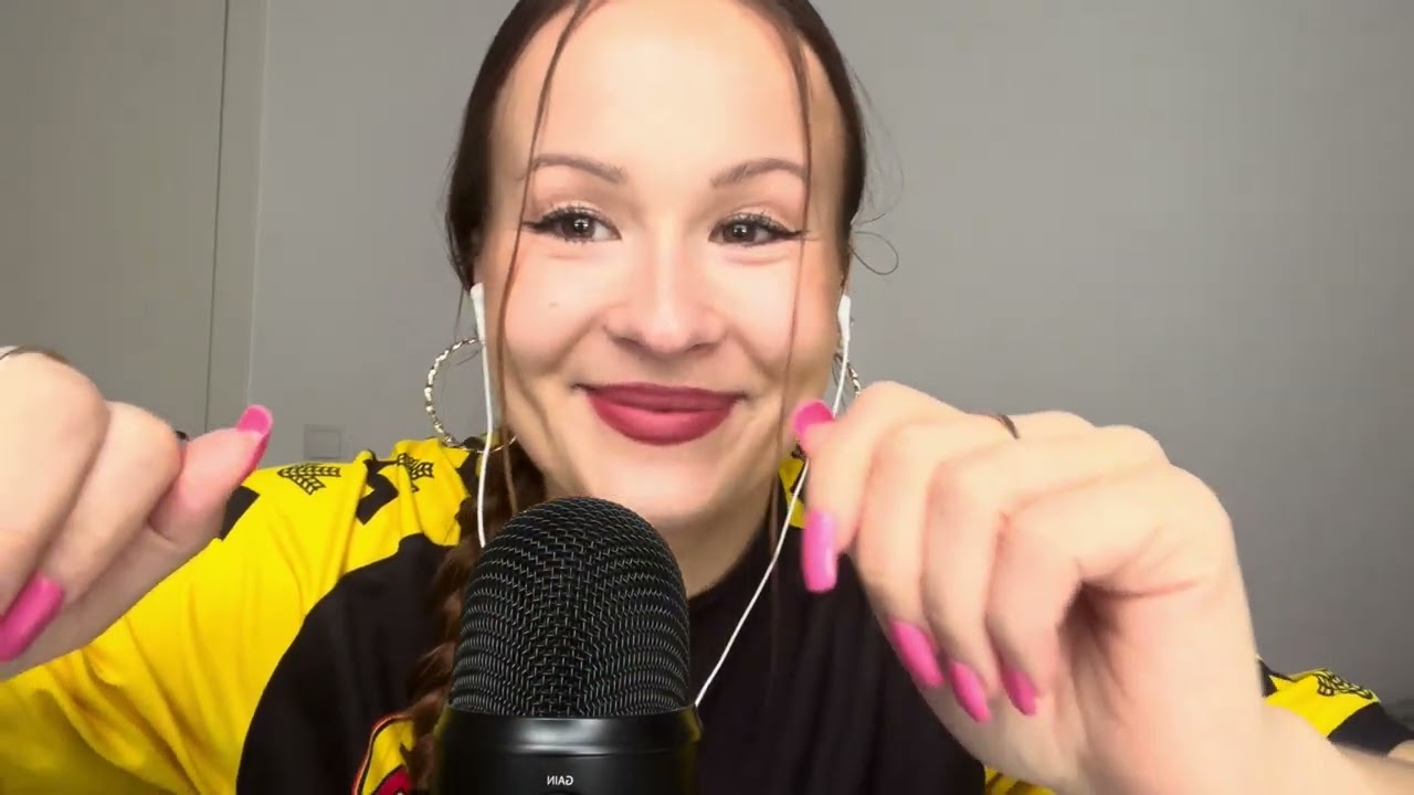 ASMR SUOMI | kynsillä naputtelua, kuiskailua & enemmän minusta ✨💅🏼 (tapping & whispering)