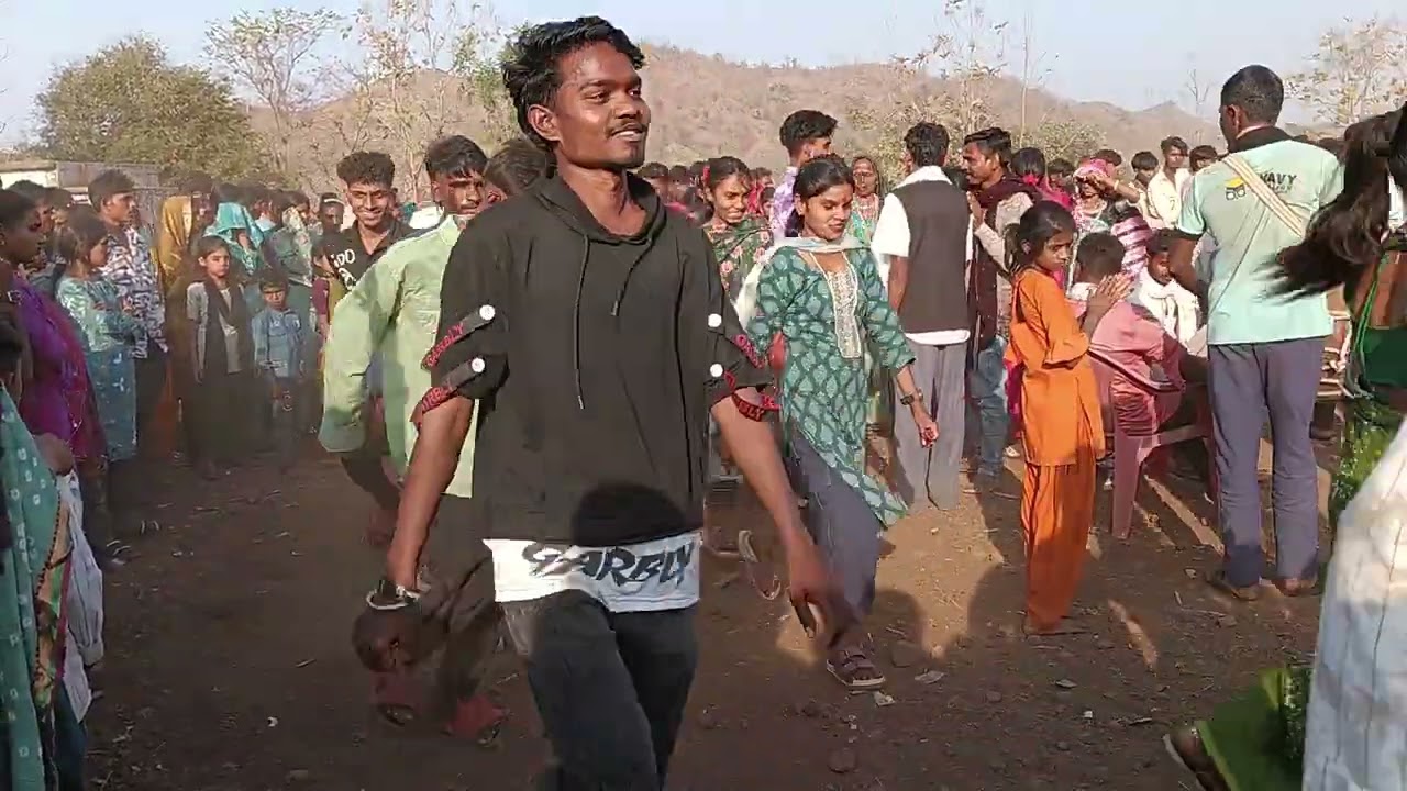 वाकनेर शादी में ढोलियों के साथ बहुत अच्छा डांस किया लंबा है लेकिन देखेगा जरुर मजा आएगा #2026*