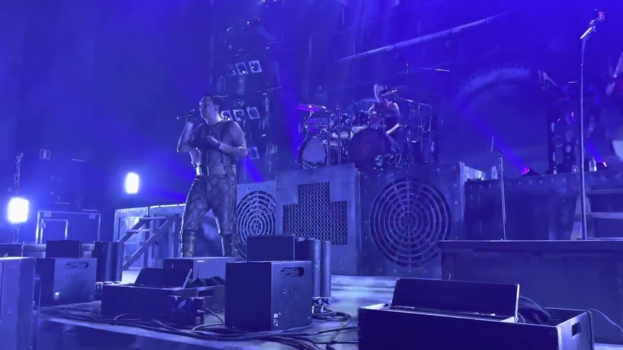 Feuerengel - Mein Herz Brennt (Rammstein tribute) 01-04-22 @ Hedon Zwolle