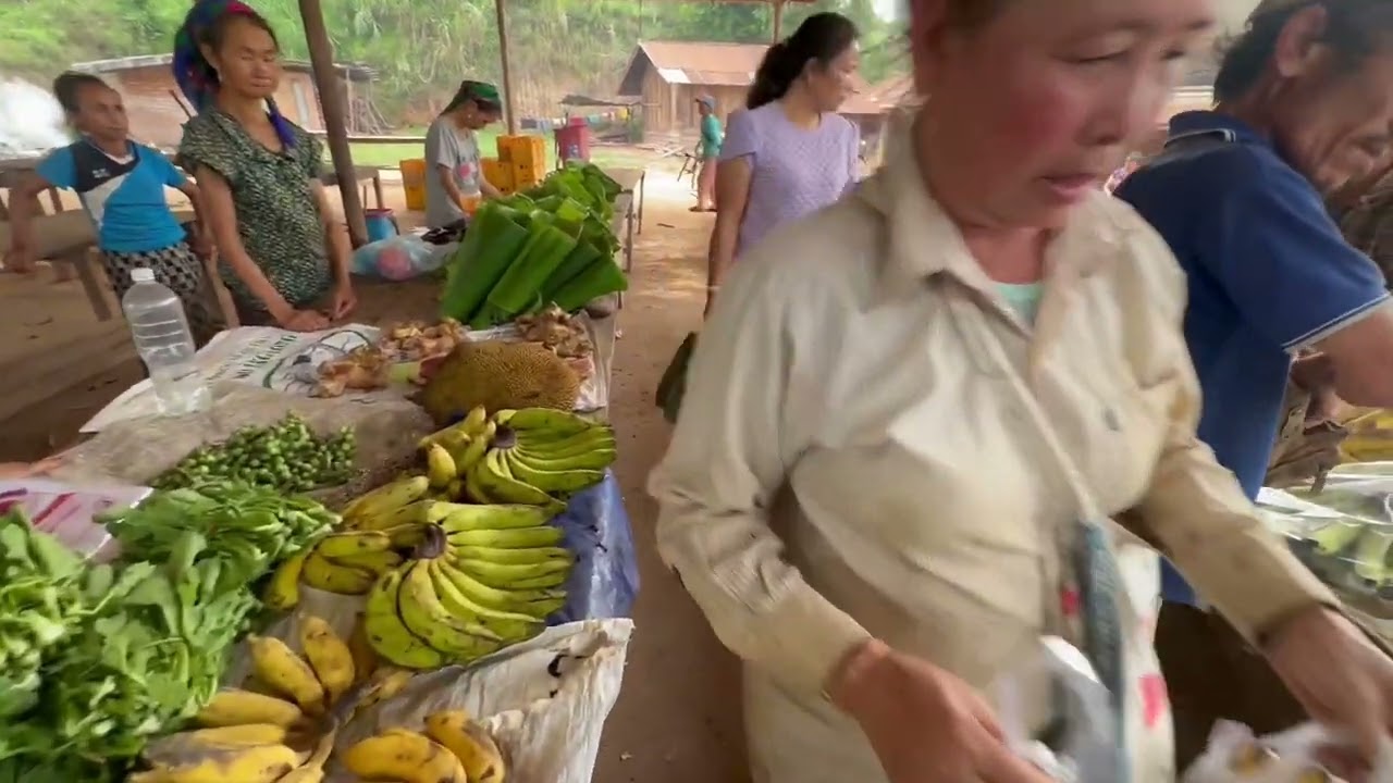 Một g&oacute;c chợ qu&ecirc;.