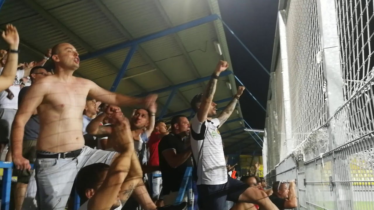 Im&aacute;dok &uacute;tra kelni! - Ultras Kispest