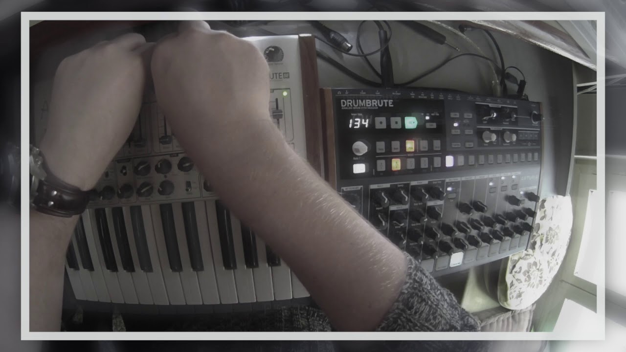 Arturia Drumbrute + MinibruteSE
