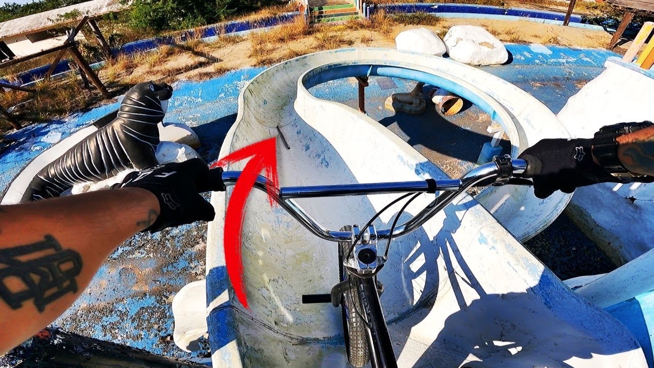 🚫💦 Explorando Parque Acuatico Abandonado en BMX!!