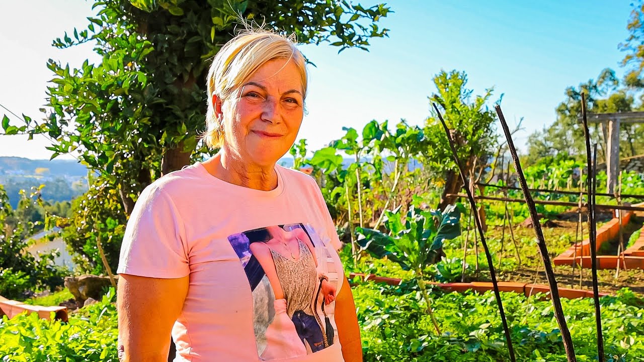 Assim Está a Horta Depois da Chuva + O Nosso Primeiro Cacho de Bananas