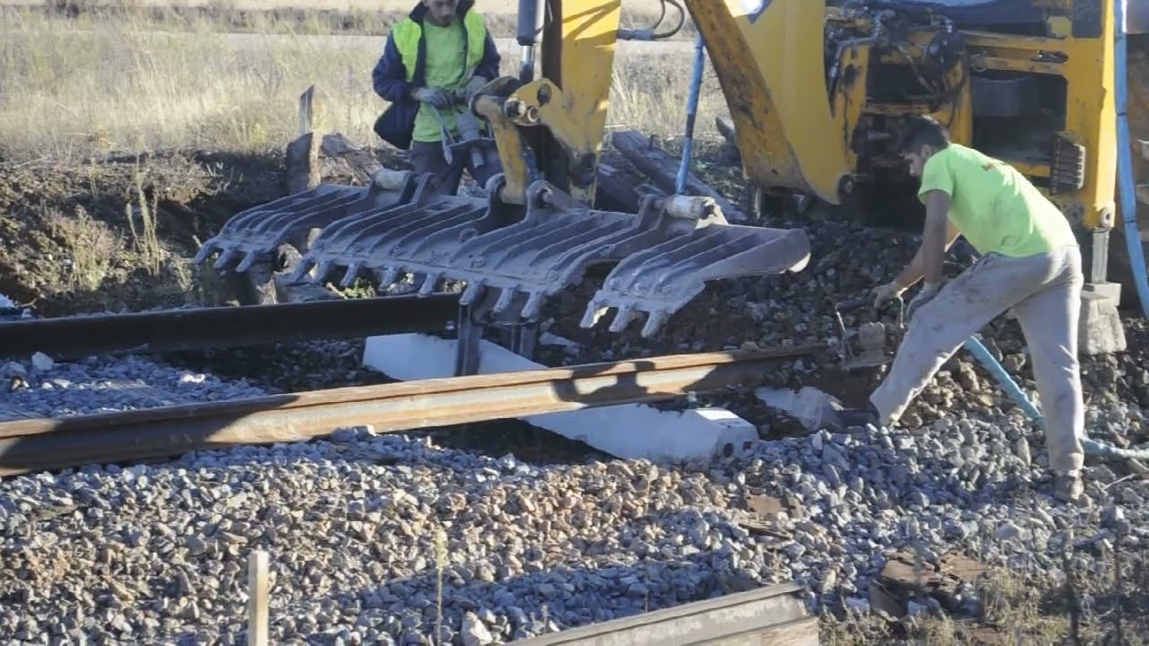 Máquina para cambiar traviesas en las vías de ferrocarril