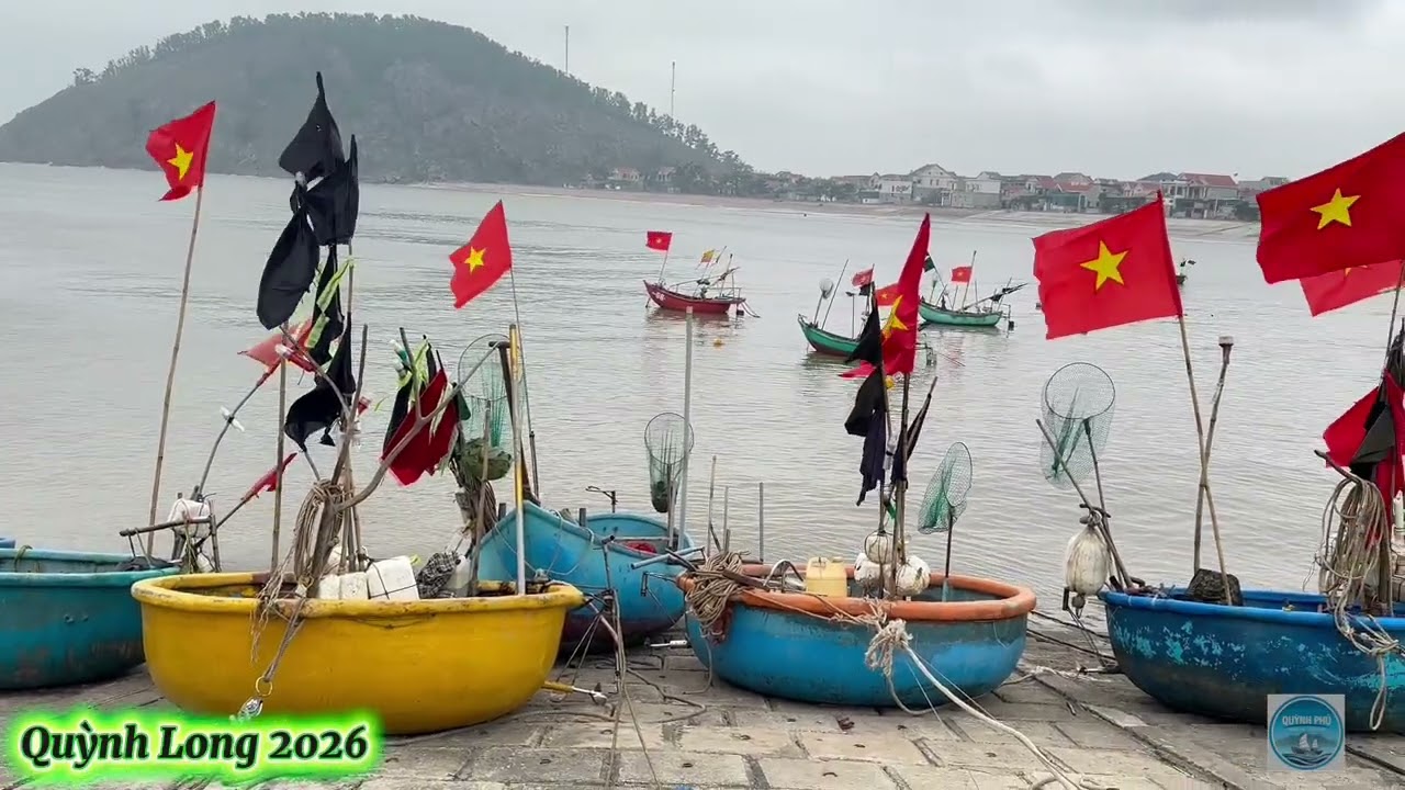 QUỲNH LONG CÓ TREO MỘT LÁ CỜ