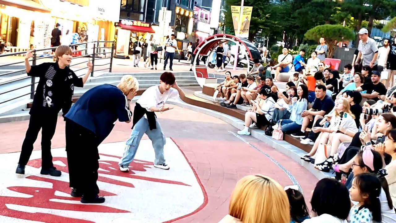 [STREET ARTIST] NEEZ. INTERACTIVE HONGDAE BUSKING. 240810.