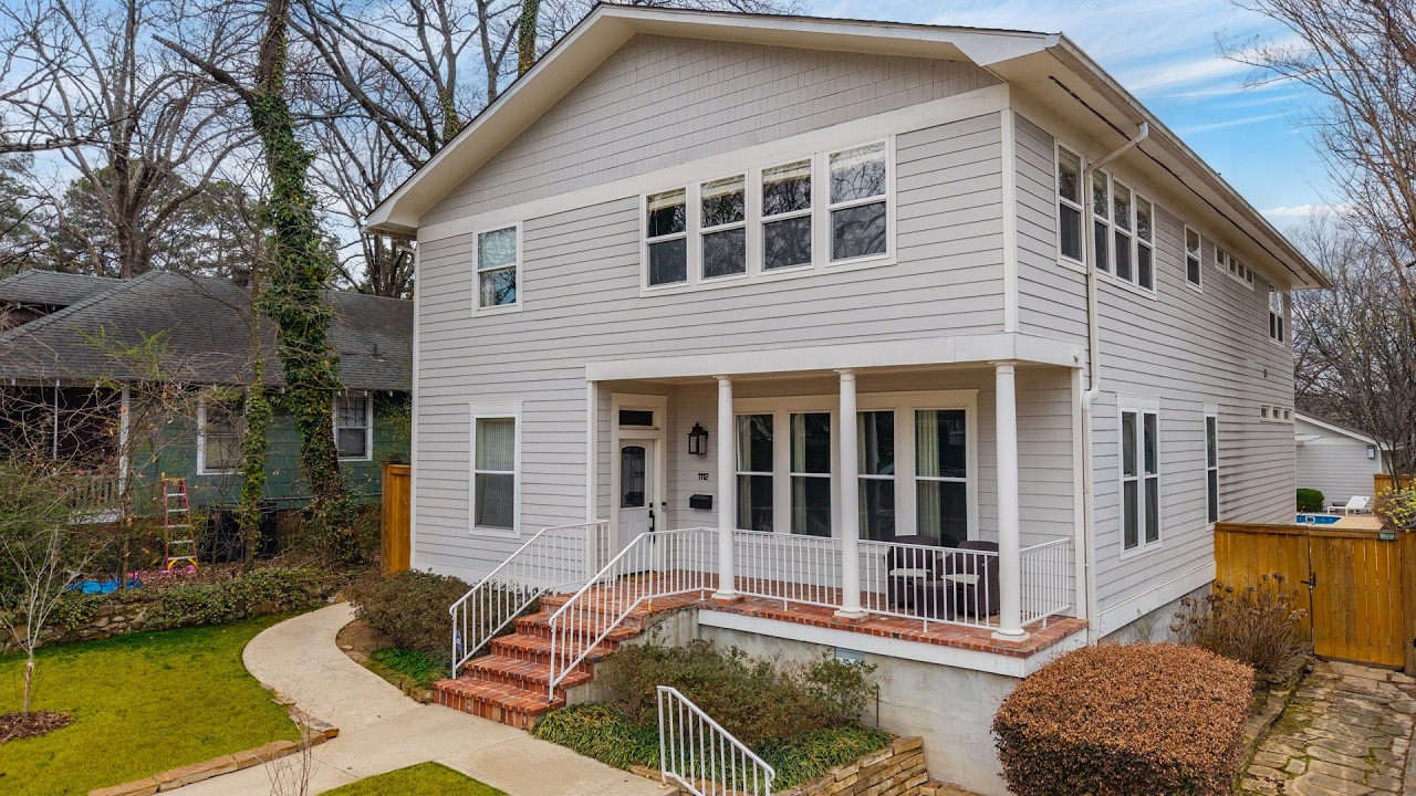 1112 N  Jackson - LR