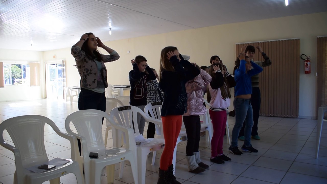 Brincadeira aquecimento vocal