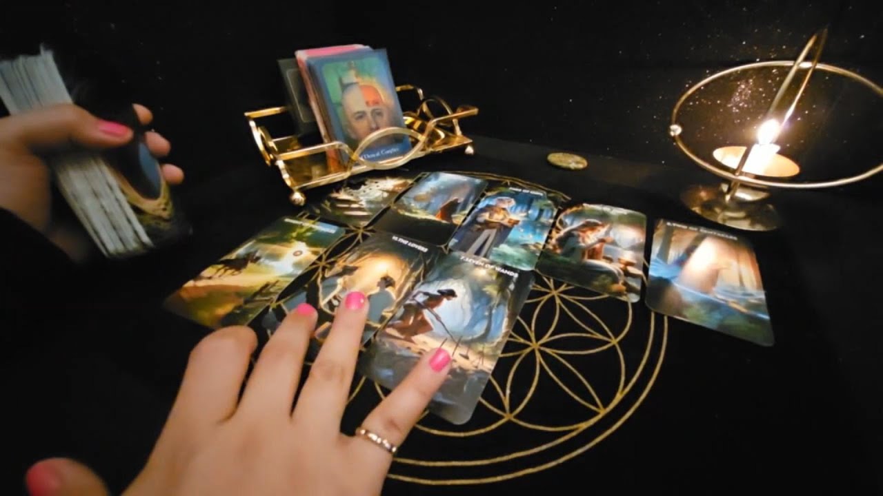 رسالة الشخص الذي تفكر فيه⁉️ما الذي يقوله عنك عندما يكون مع نفسه⁉️#تاروت #tarot