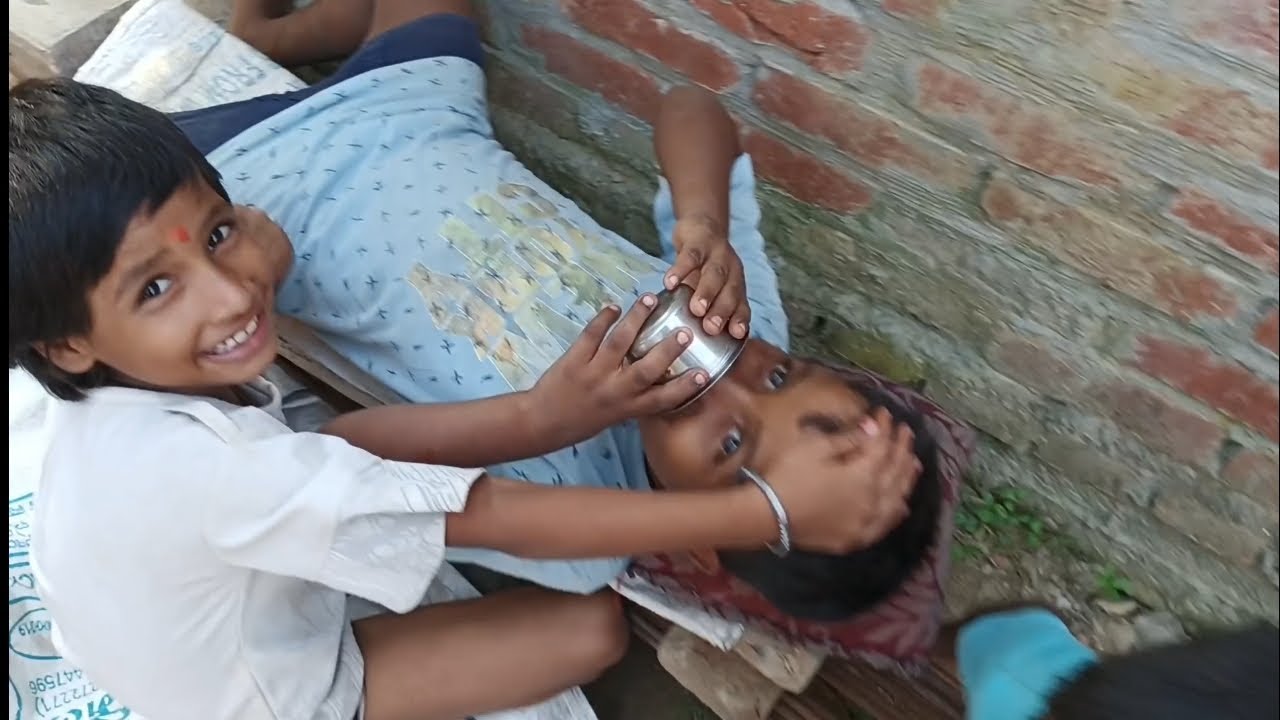 Sunny   बीमार हो गया 😭