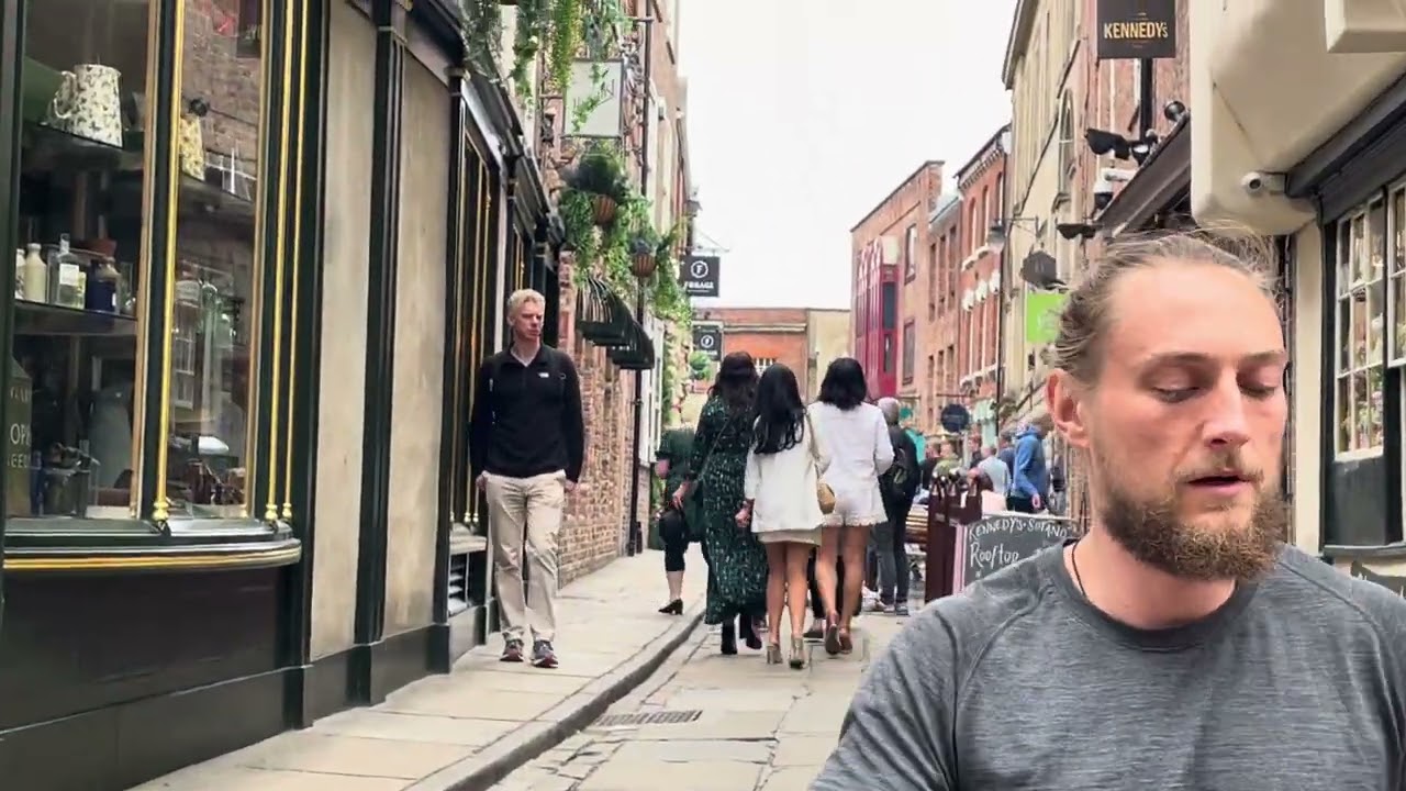 Busking in York on a busy Saturday Afternoon #HandpanJoe