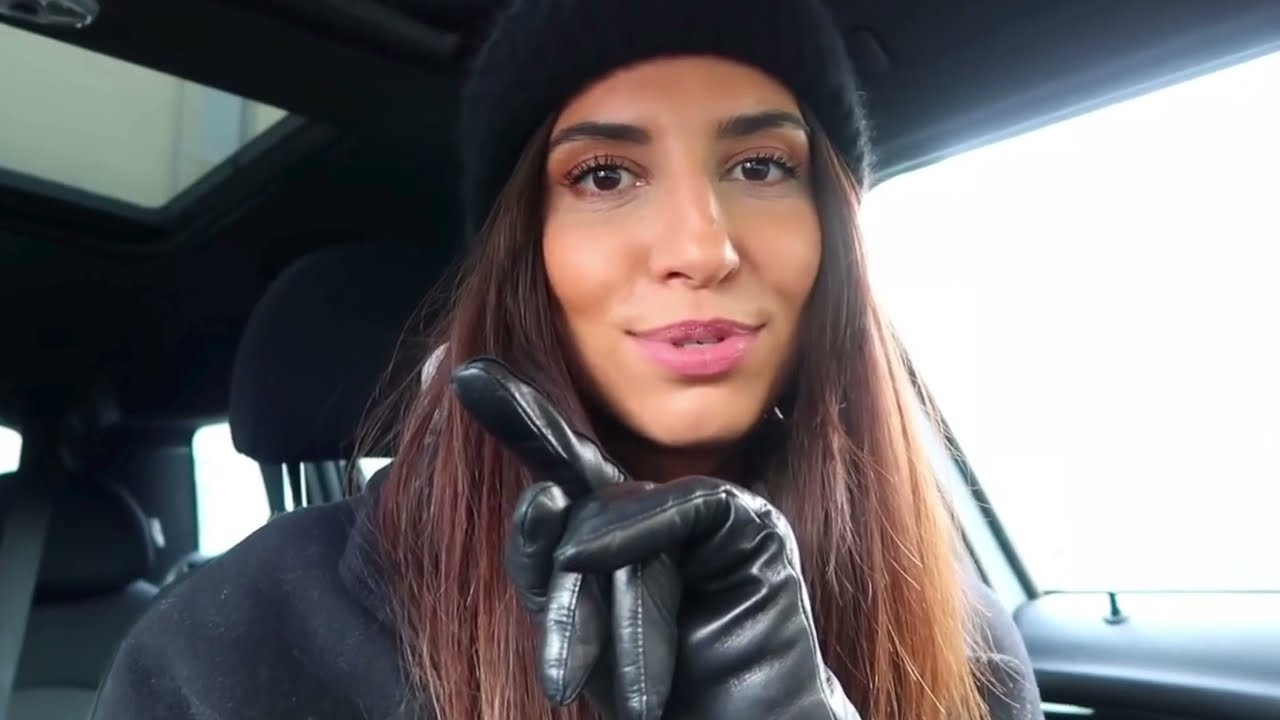 she wears her leather pants & leather gloves