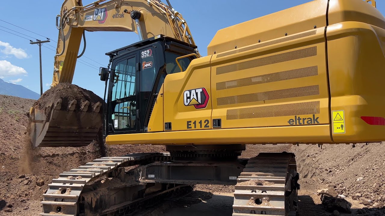 Канал Mega Machines представляет совершенно новый экскаватор Caterpillar 352 — Interkat SA — 4k