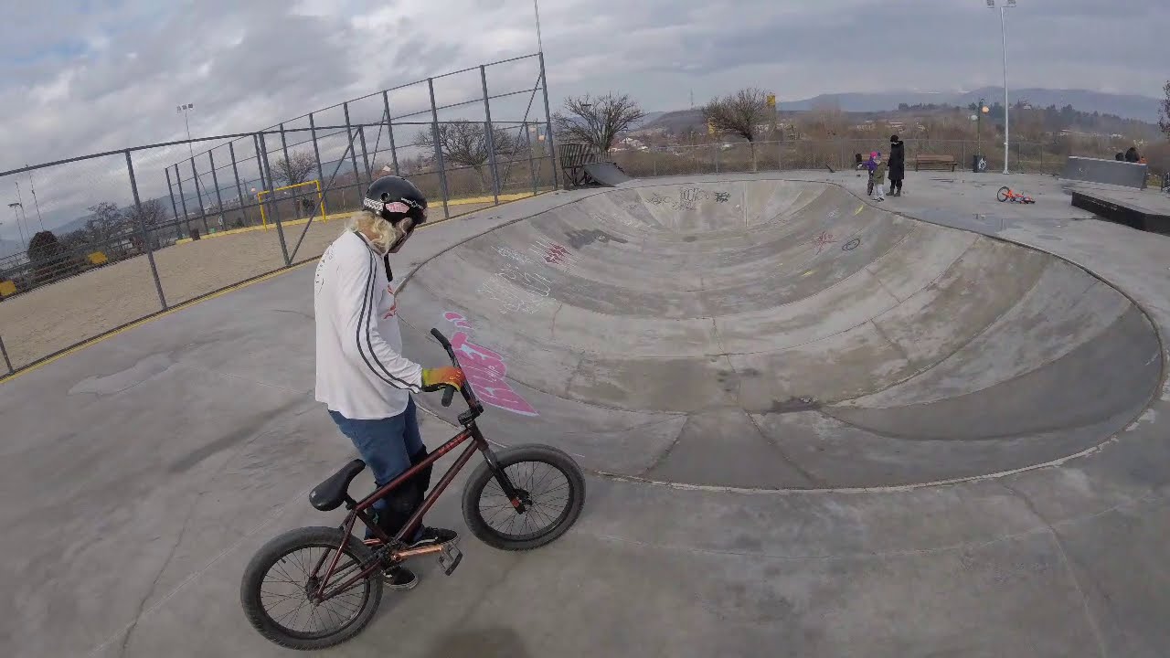 Skateboard Park Скејт Парк and Mendo Veljanovski Interview