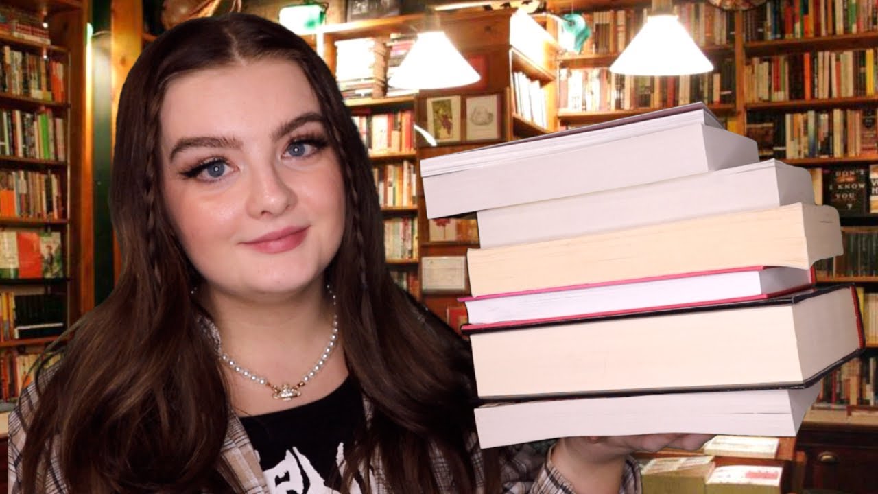 ASMR Tingly Book Store 📚 (personal shopper, close whispers)