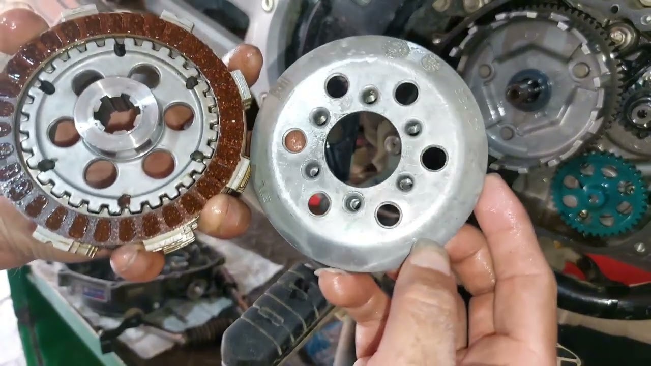 CAMBIO DE DISCOS DE CLUTCH  DISCOVER 125ST R (facilito)