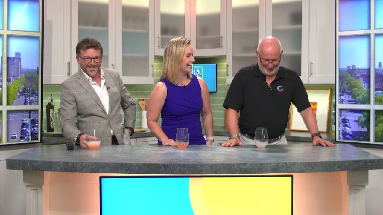Mix at 3 | 'Retirement Drink,' Joe Stevenson Performs, and more! (Full Episode)
