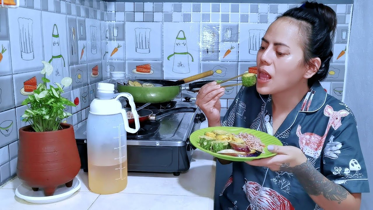 pare isi tahu dan terong goreng menuku