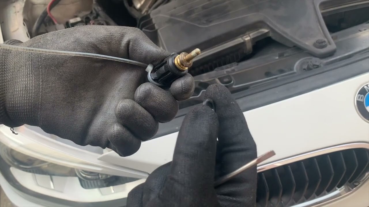 BMW  F20,F30,MINI N13 Engine Coolant leak from behind the engine FIX !!!