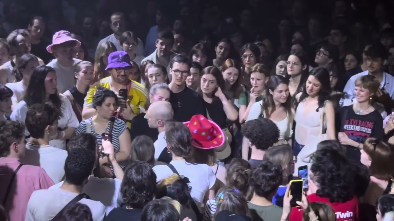 11 Zéro Maxence(Live Paris Le Trianon) / 12 avril 2025