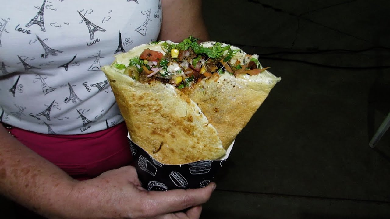 Crepe Francês de Carne de sol e Nutella com Morango - Comida de Rua Brasil