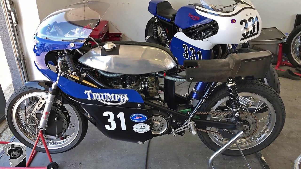 Triumph Weslake 750 engine in Dunstall 